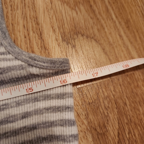 GAP Striped Ribbed Soft Cotton Henley Tank Top Gray M - Picture 6 of 8